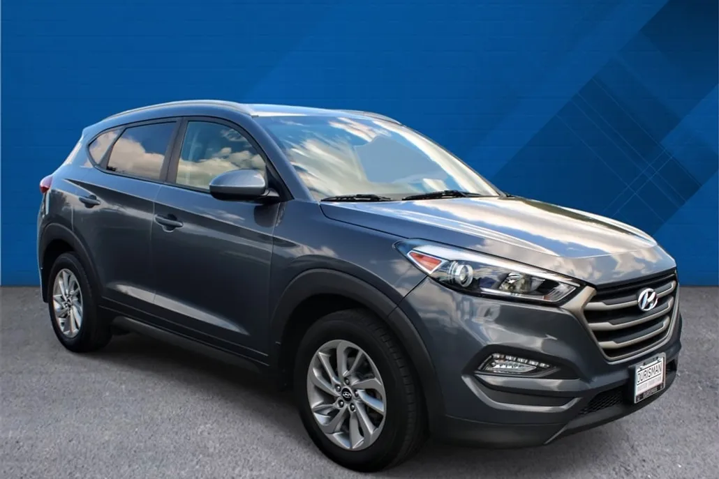 2016 Hyundai Tucson SE photo 1
