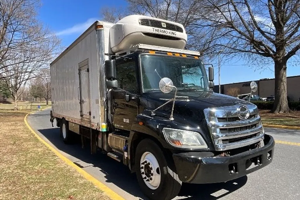 2019 Hino Conventional Type Truck photo 1