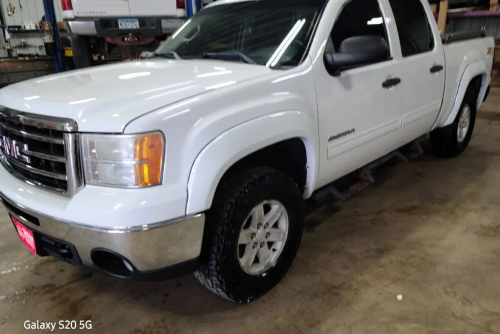 2012 Gmc Sierra SLE photo 1