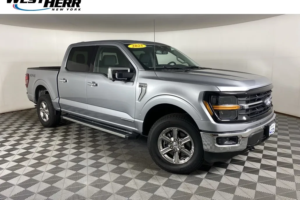 2025 Ford F-150 XLT photo 1