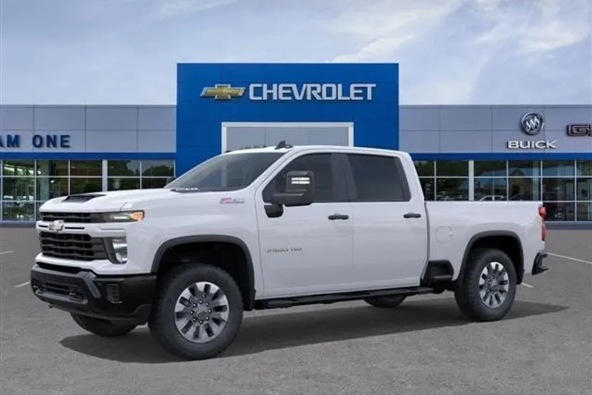 2026 Chevrolet Silverado 2500HD Custom photo 1