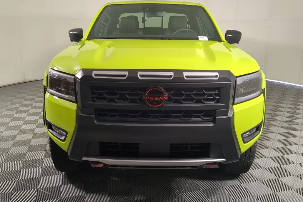 2026 Nissan Frontier PRO-4X photo 1