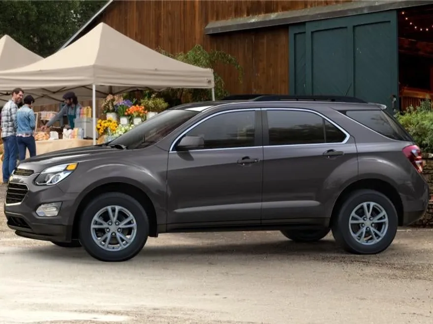 2016 Chevrolet Equinox LT photo 1