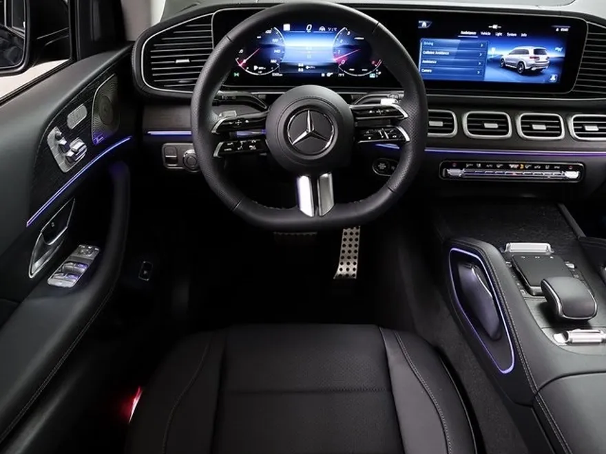 2026 Mercedes Benz GLS 450 4MATIC photo 1