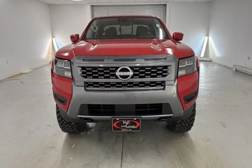 2026 Nissan Frontier Crew Cab SV photo 1