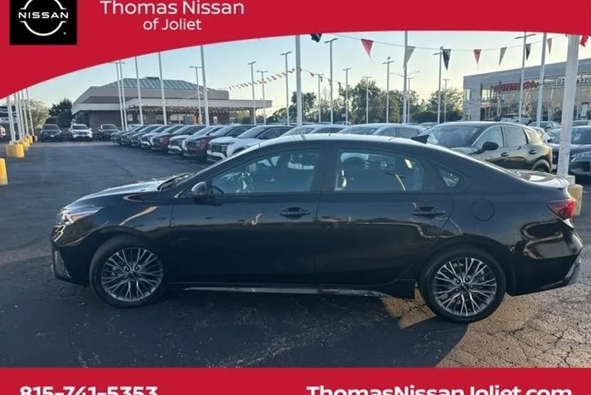 2023 Kia Forte GT-Line photo 1