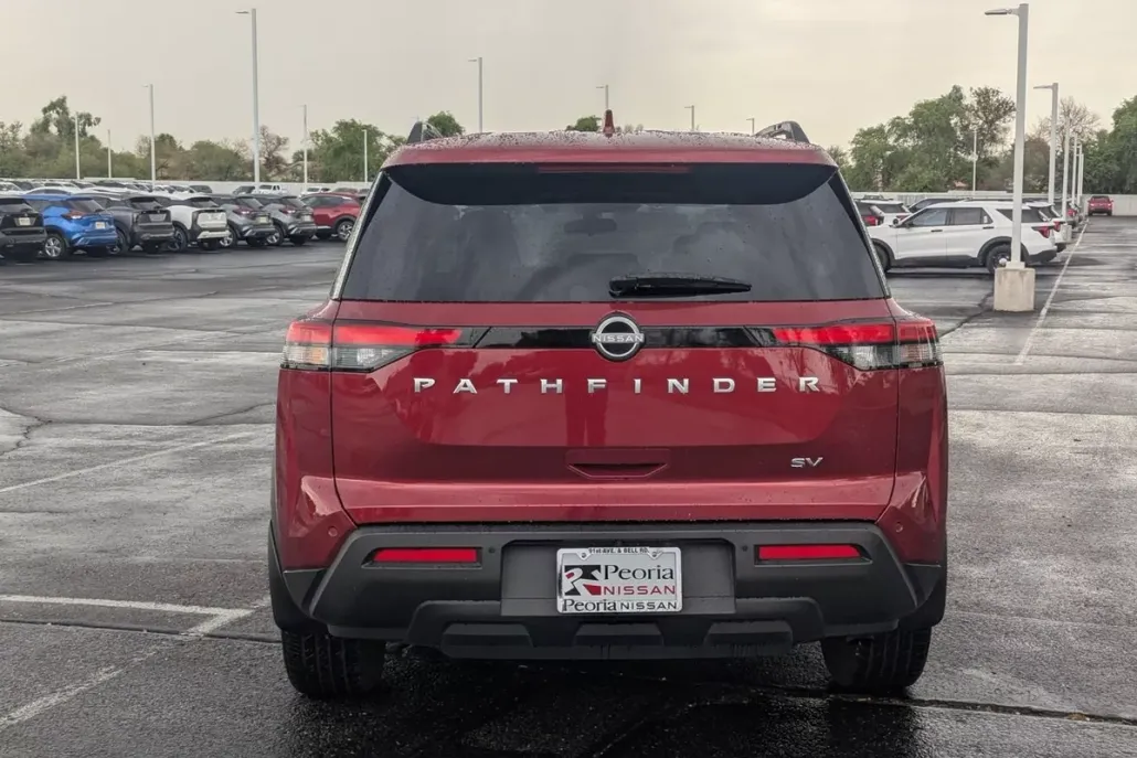 2024 Nissan Pathfinder SV photo 1