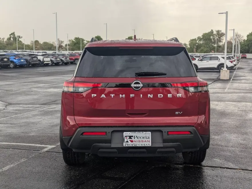 2024 Nissan Pathfinder SV photo 1