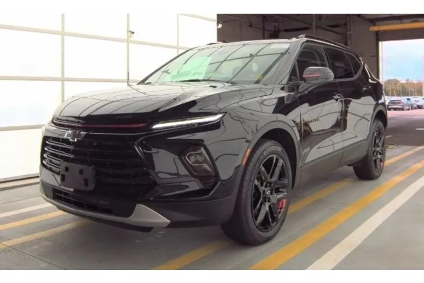 2024 Chevrolet Blazer 2LT photo 1