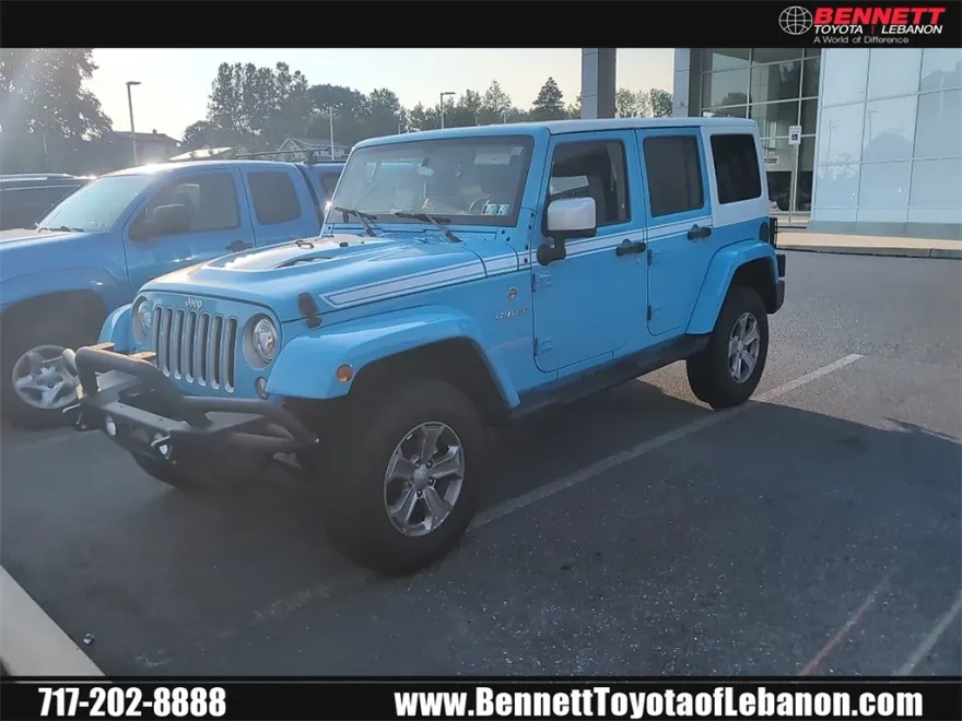 2017 Jeep Wrangler Unlimited Sahara photo 1