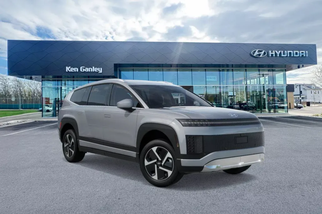 2026 Hyundai Ioniq photo 1