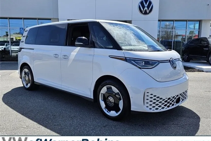 2025 Volkswagen ID. Buzz Pro S photo 1