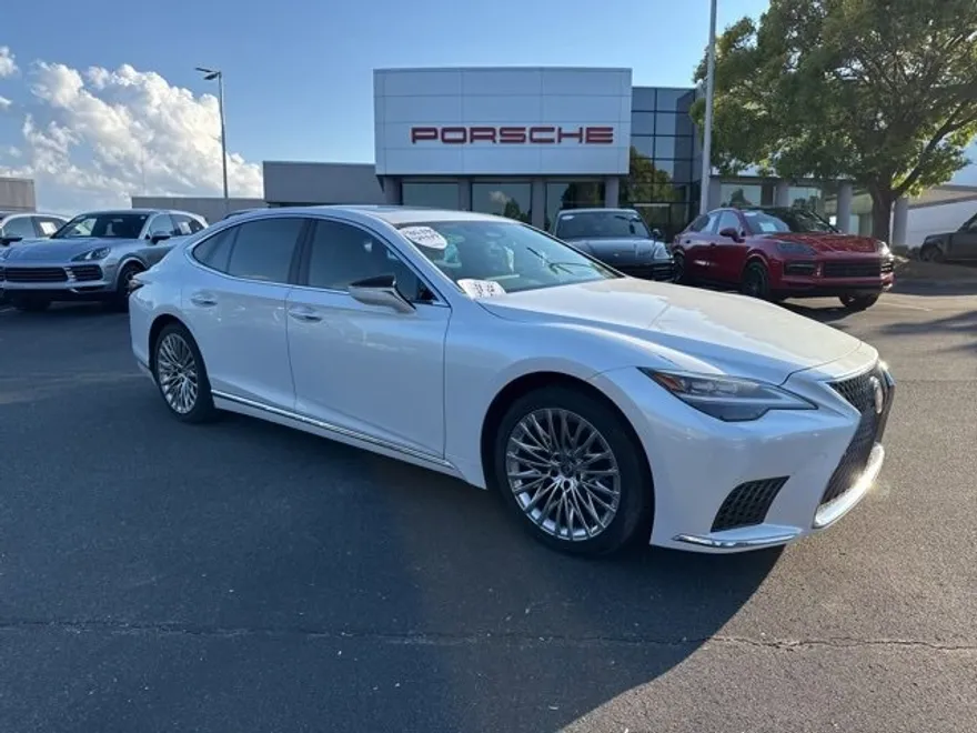 2024 Lexus LS 500 photo 1
