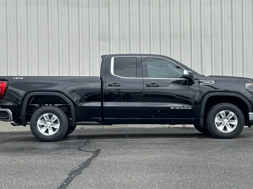 2025 Gmc Sierra 1500 SLE photo 4