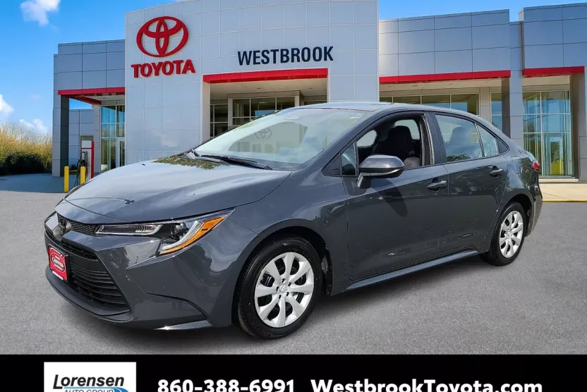 2025 Toyota Corolla LE photo 1