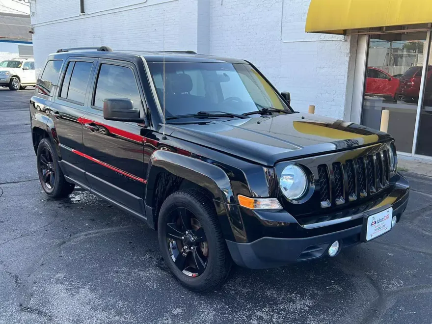 2015 Jeep Patriot Altitude Edition photo 1