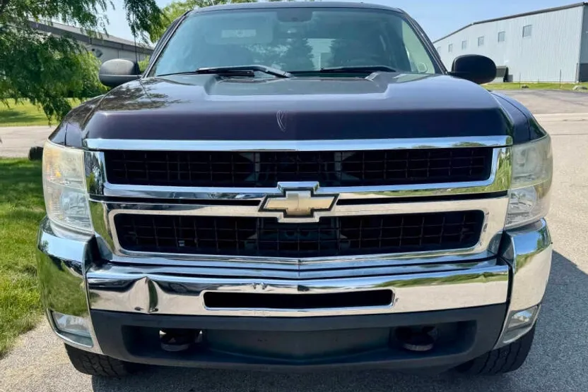 2008 Chevrolet Silverado 2500HD LT2 photo 1