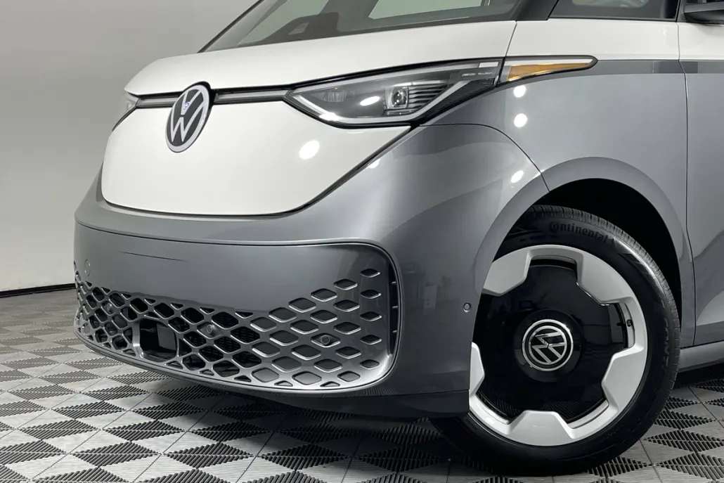 2025 Volkswagen ID. Buzz Pro S photo 1