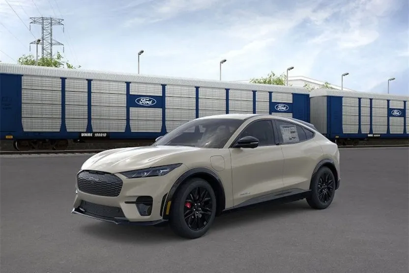 2025 Ford Mustang Mach-E Premium photo 1