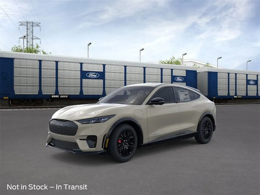 2025 Ford Mustang Mach-E Premium photo 1