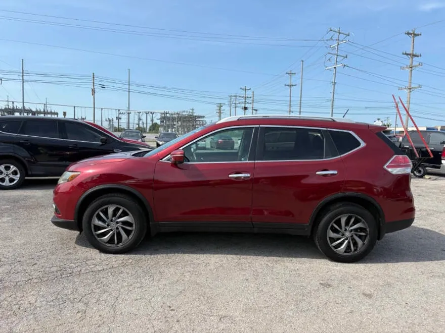 2015 Nissan Rogue SL photo 1