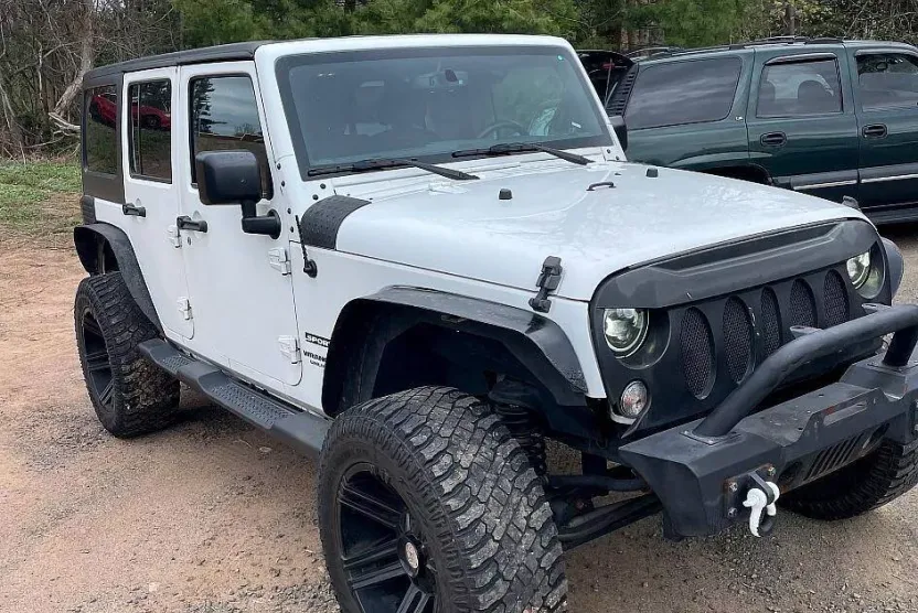 2017 Jeep Wrangler Unlimited Sport photo 1