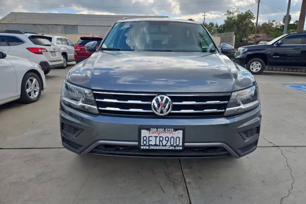 2018 Volkswagen Tiguan S photo 1