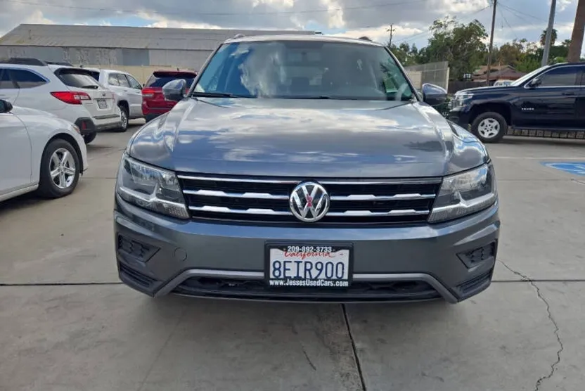 2018 Volkswagen Tiguan S photo 1