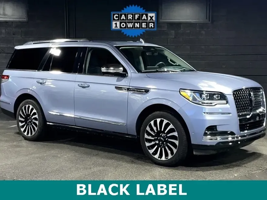 2023 Lincoln Navigator Black Label photo 1
