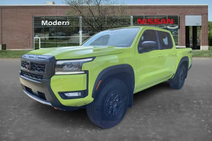 2026 Nissan Frontier Crew Cab PRO-4X photo 1