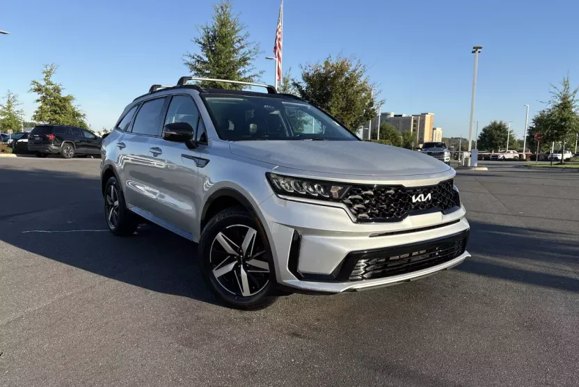 2022 Kia Sorento S photo 1