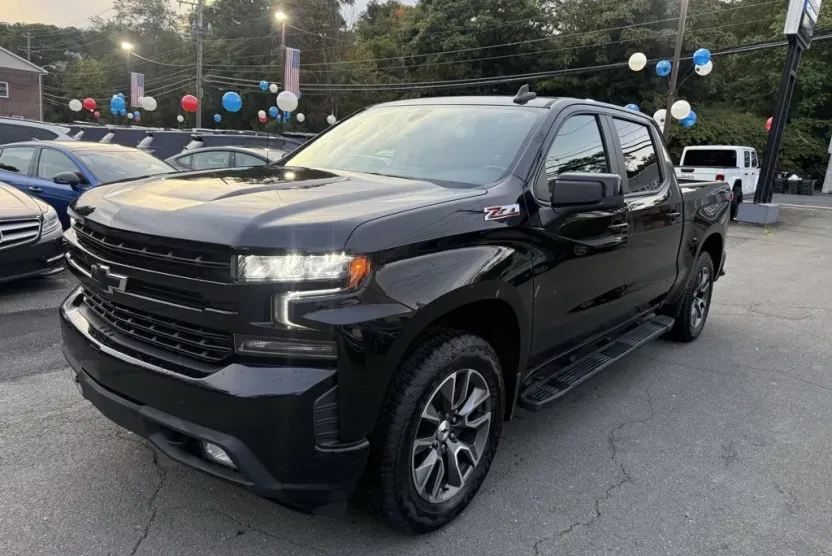 2019 Chevrolet Silverado 1500 RST photo 1