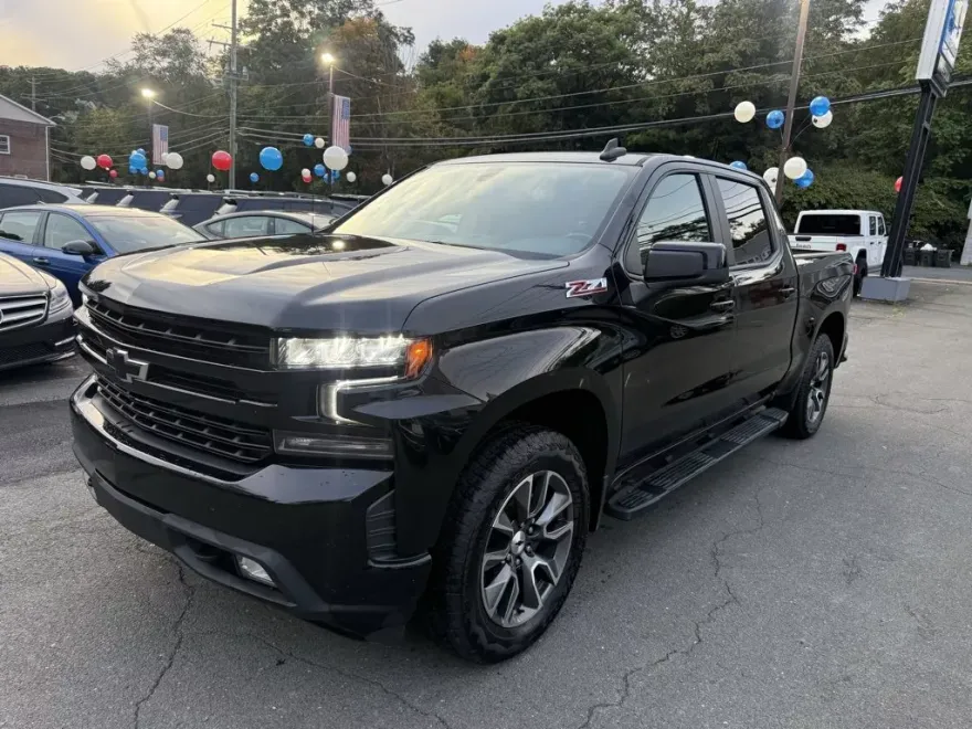 2019 Chevrolet Silverado 1500 RST photo 1