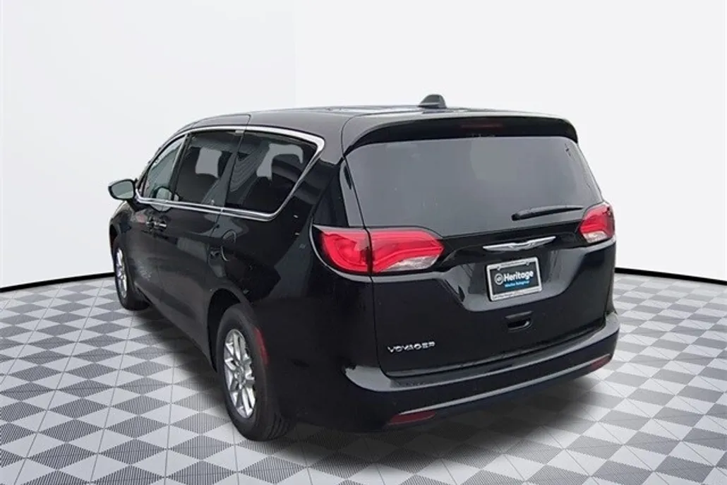 2026 Chrysler Voyager LX photo 1