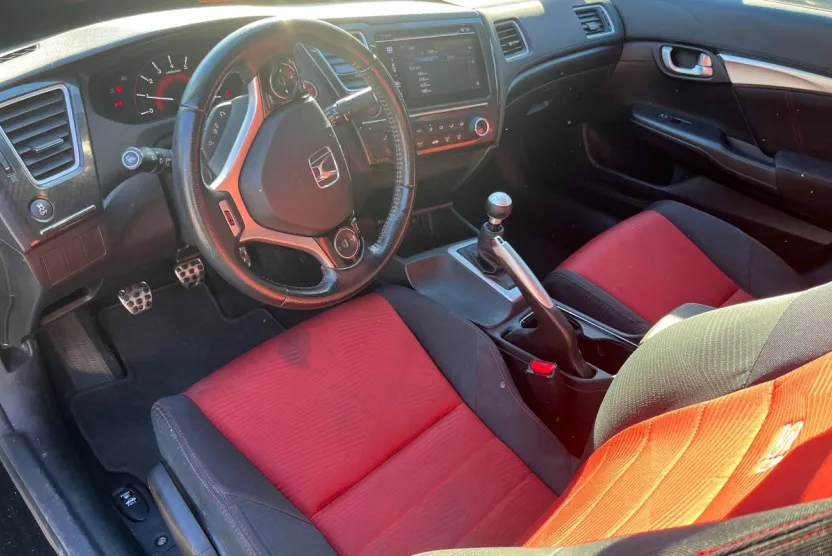 2015 Honda Civic Si photo 1