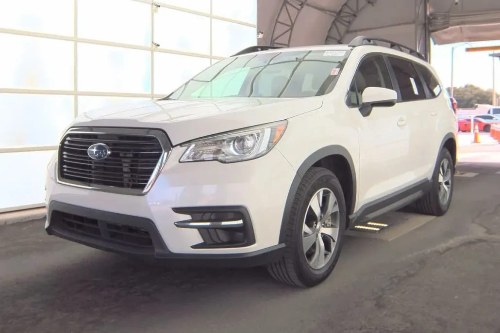 2022 Subaru Ascent Premium photo 1