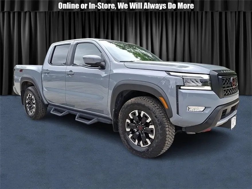 2023 Nissan Frontier PRO-4X photo 1