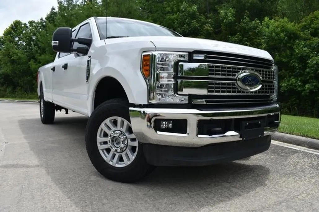 2019 Ford F-250 XLT photo 1