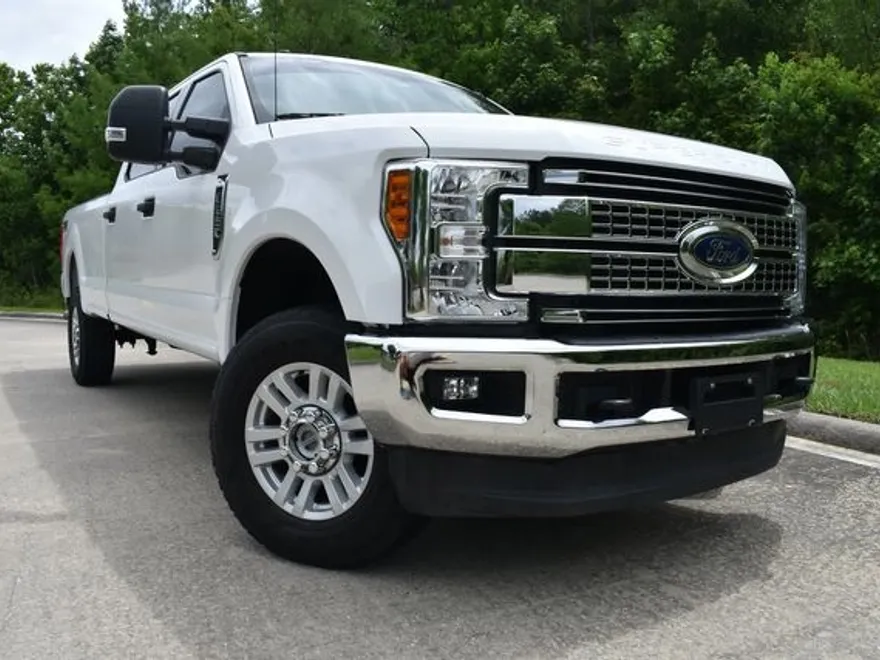 2019 Ford F-250 XLT photo 1