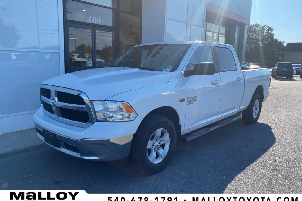 2019 Ram 1500 Classic SLT photo 1