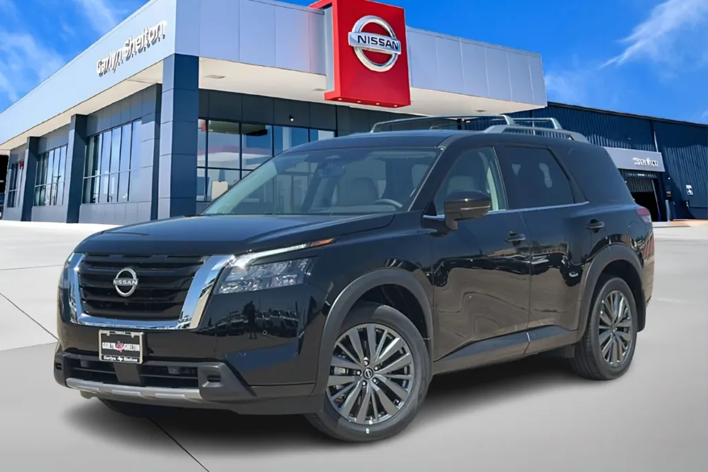 2025 Nissan Pathfinder SL photo 1