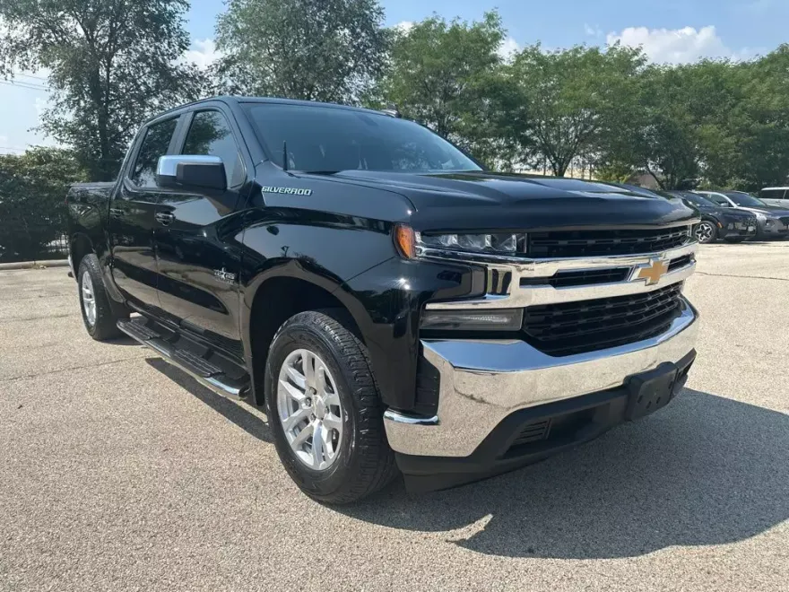 2020 Chevrolet Silverado 1500 LT photo 1