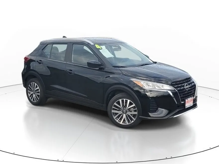 2024 Nissan Kicks SV photo 1