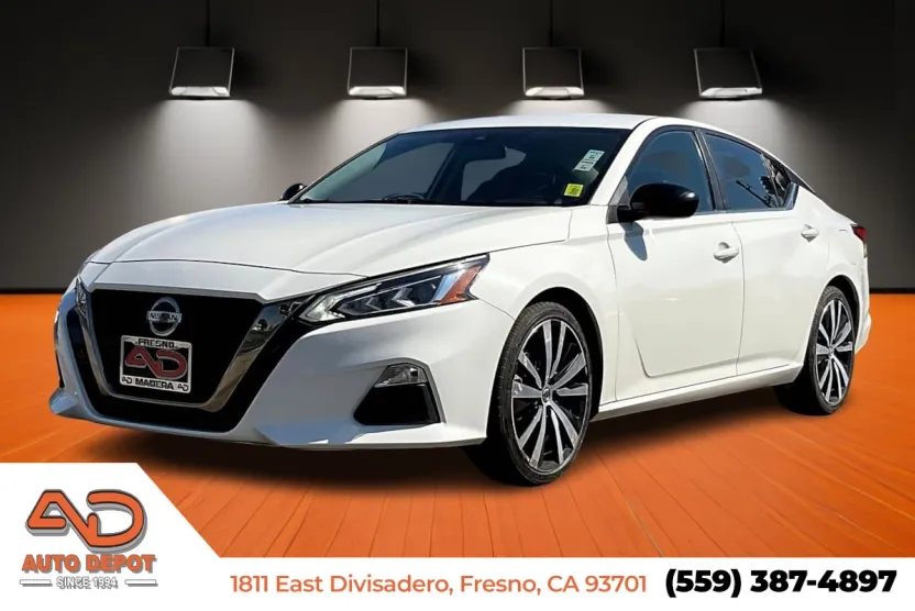 2020 Nissan Altima 2.5 SR photo 1