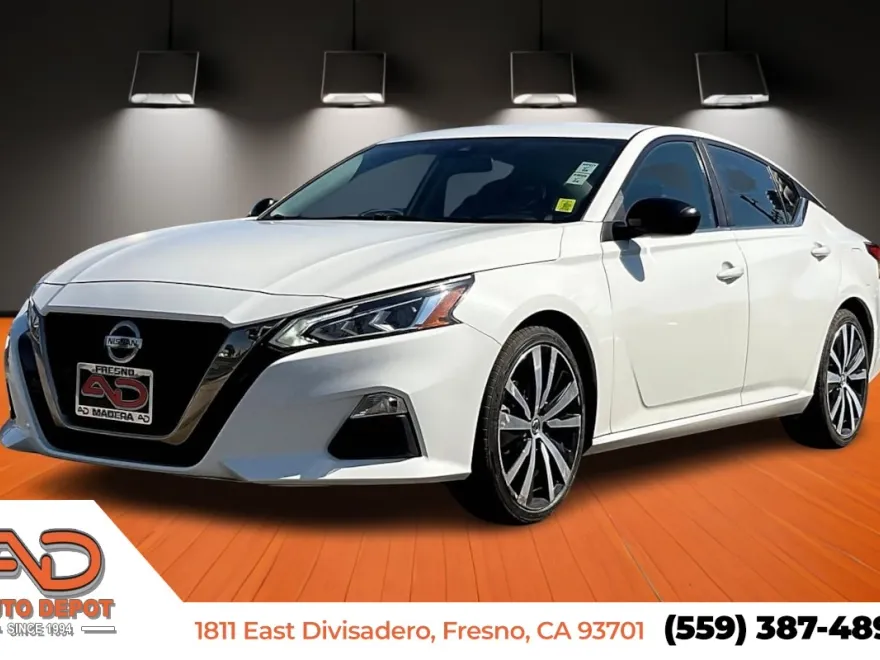 2020 Nissan Altima 2.5 SR photo 1