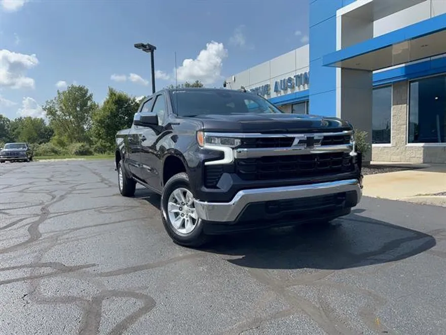 2023 Chevrolet Silverado 1500 LT photo 1