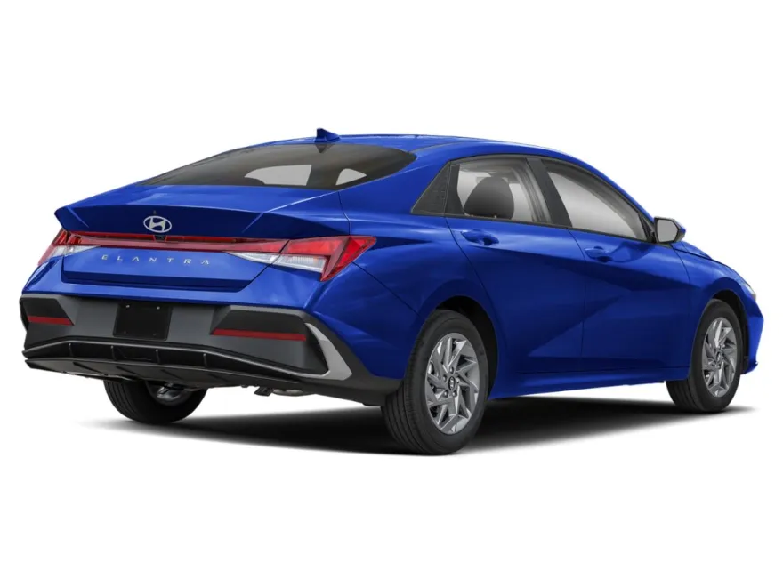2024 Hyundai Elantra SEL photo 1