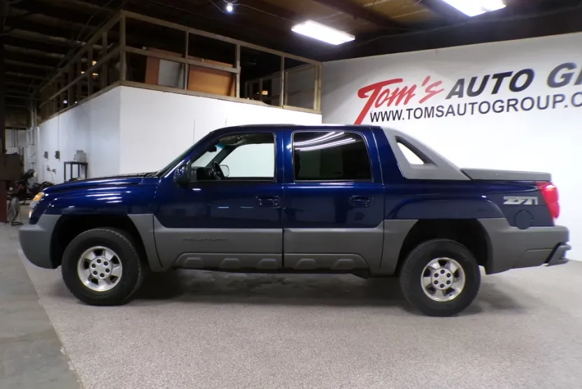 2002 Chevrolet Avalanche photo 1