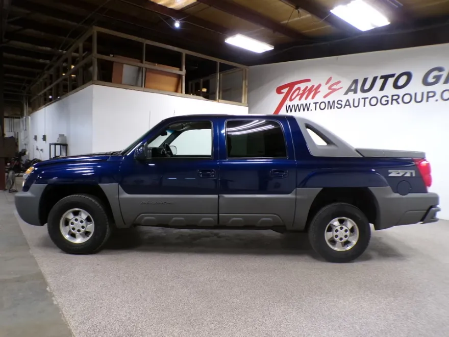 2002 Chevrolet Avalanche photo 1