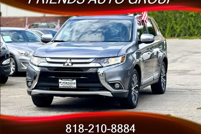 2018 Mitsubishi Outlander SE photo 1